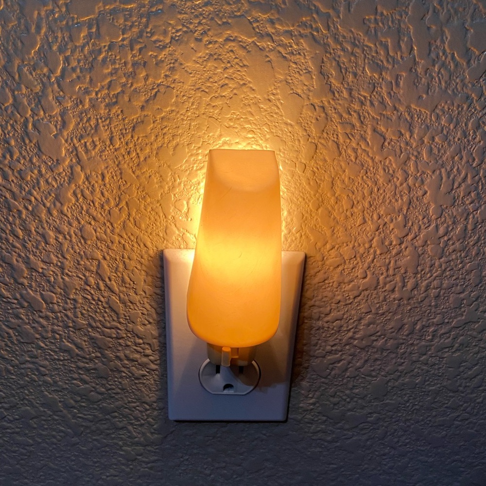 Gerber Warm Flip Switch Night Light